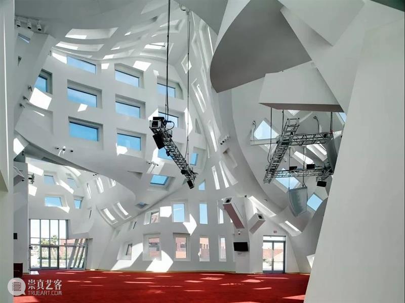 【IFA-艺术赏析】Frank Gehry|“魔法”建筑 田恬 建筑 艺术 IFA 世界上 垃圾 弗兰克 盖里 Gehry 加拿大 多伦多 崇真艺客